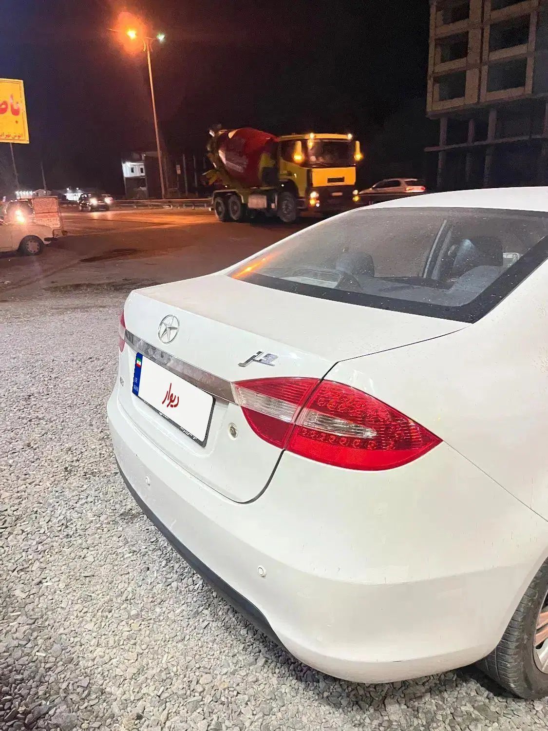 جک J5 اتوماتیک - 1394