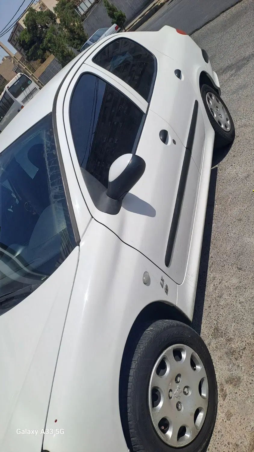 پژو ۲۰۶ صندوق دار v8 - 1393