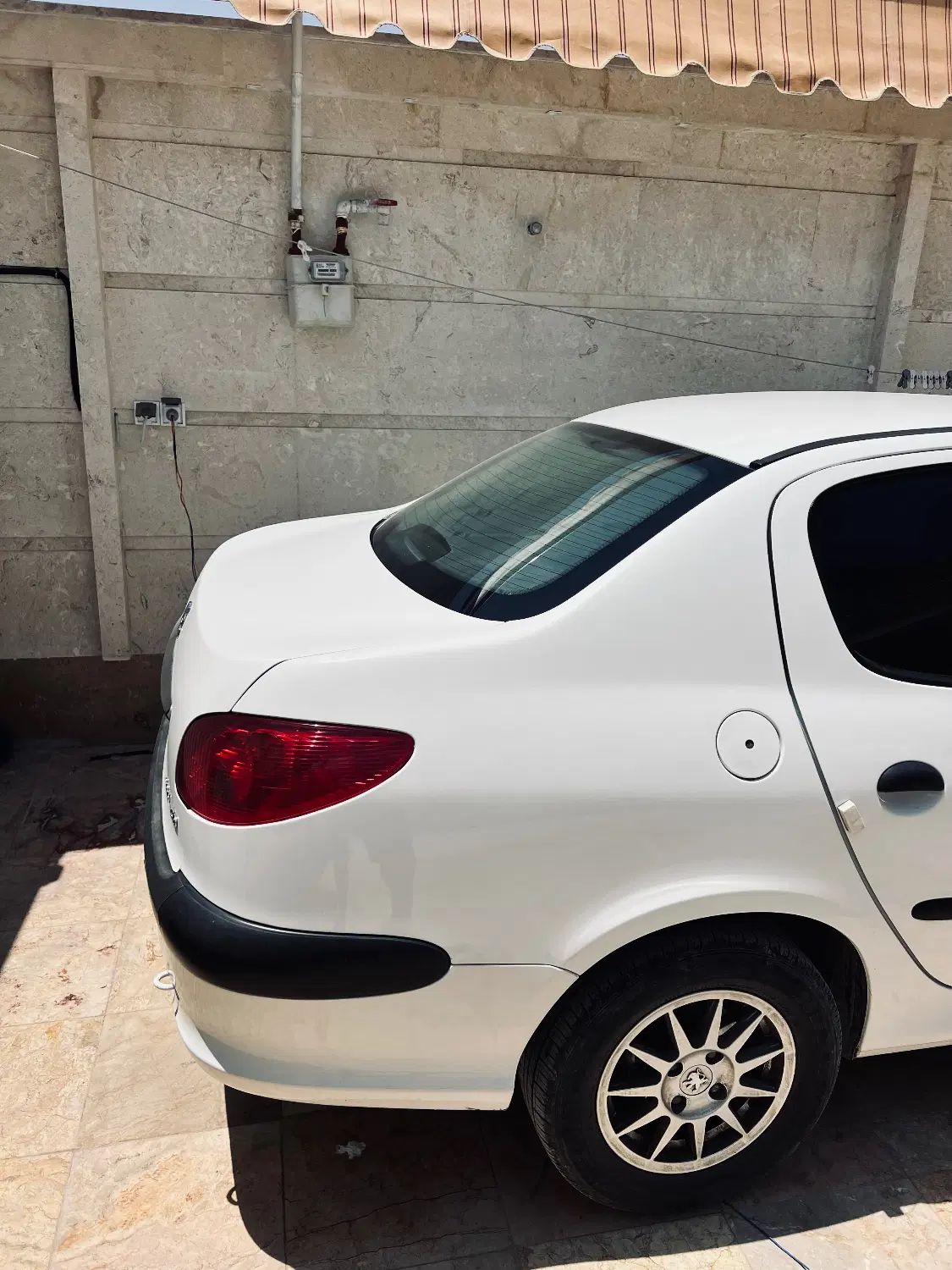 پژو ۲۰۶ صندوق دار v8 - 1397