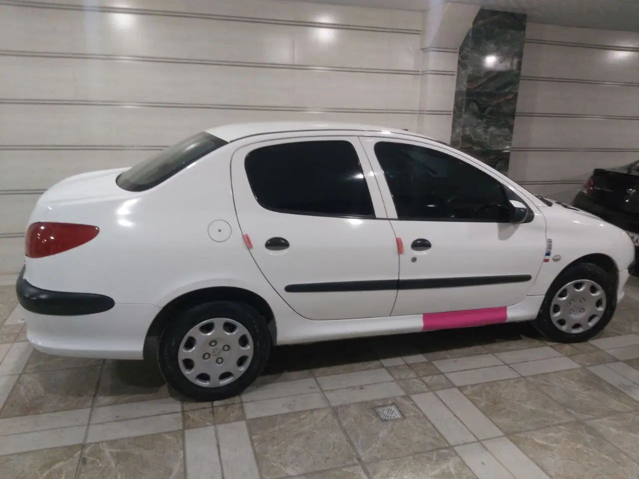 پژو ۲۰۶ صندوق دار v8 - 1394
