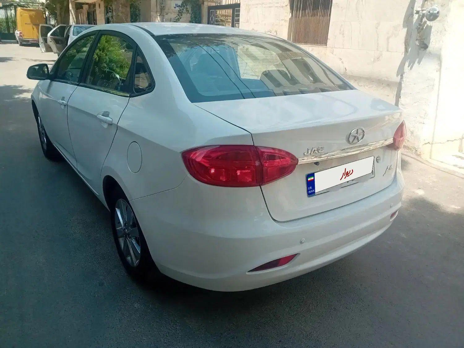 جک J4 اتوماتیک آپشنال - 1402