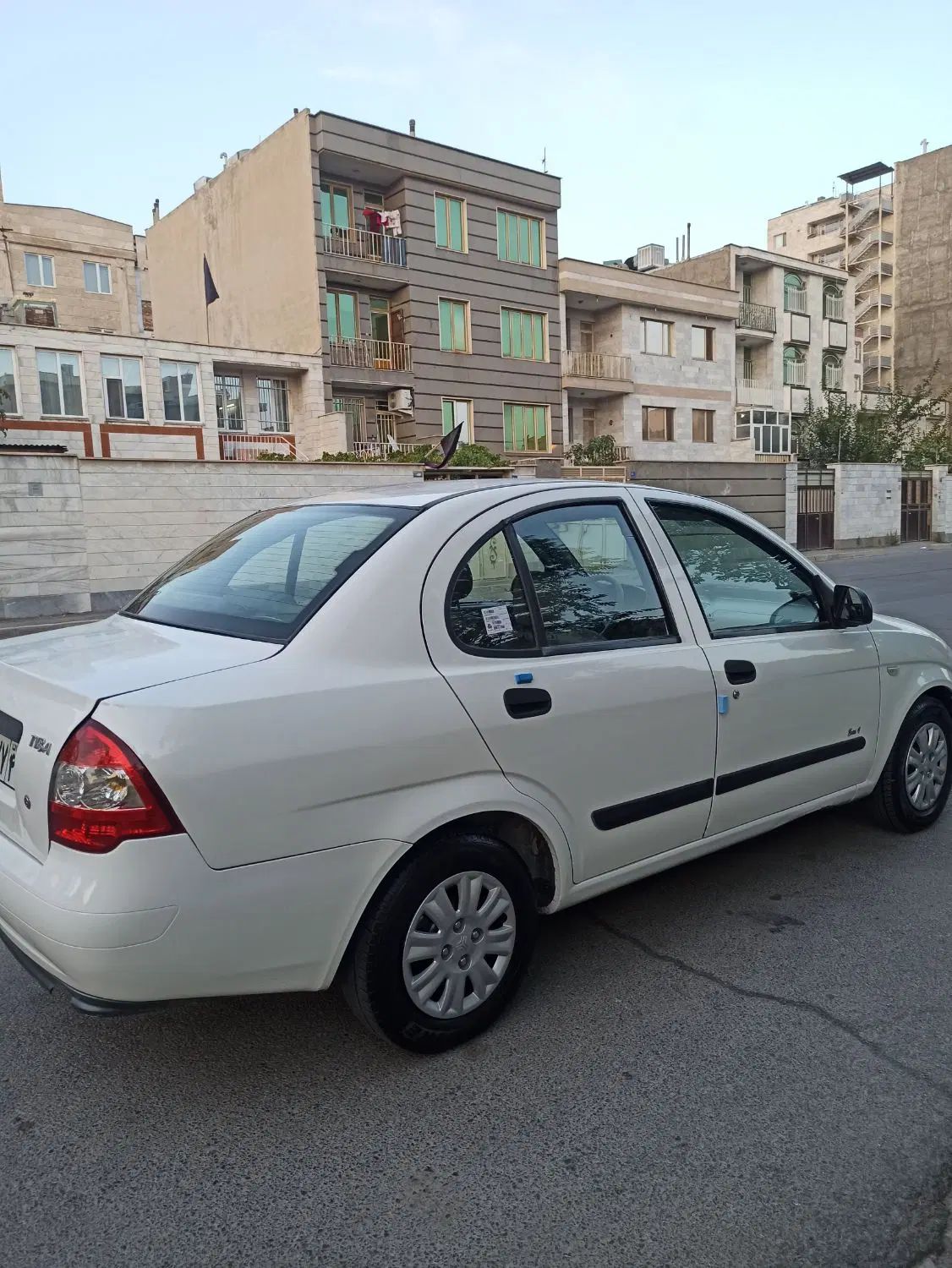 تیبا صندوق دار SX - 1395