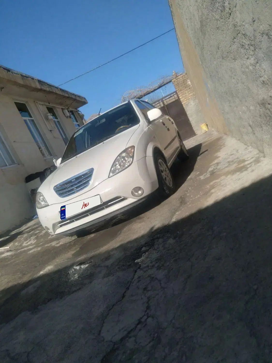 تیبا صندوق دار SX - 1400