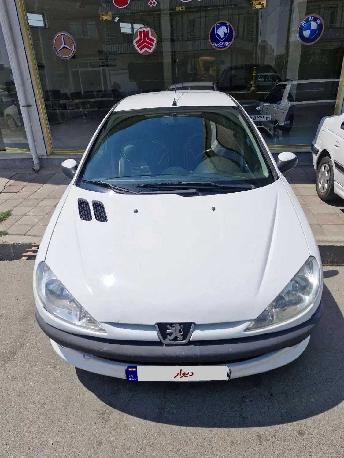 پژو ۲۰۶ صندوق دار v8 - 1394