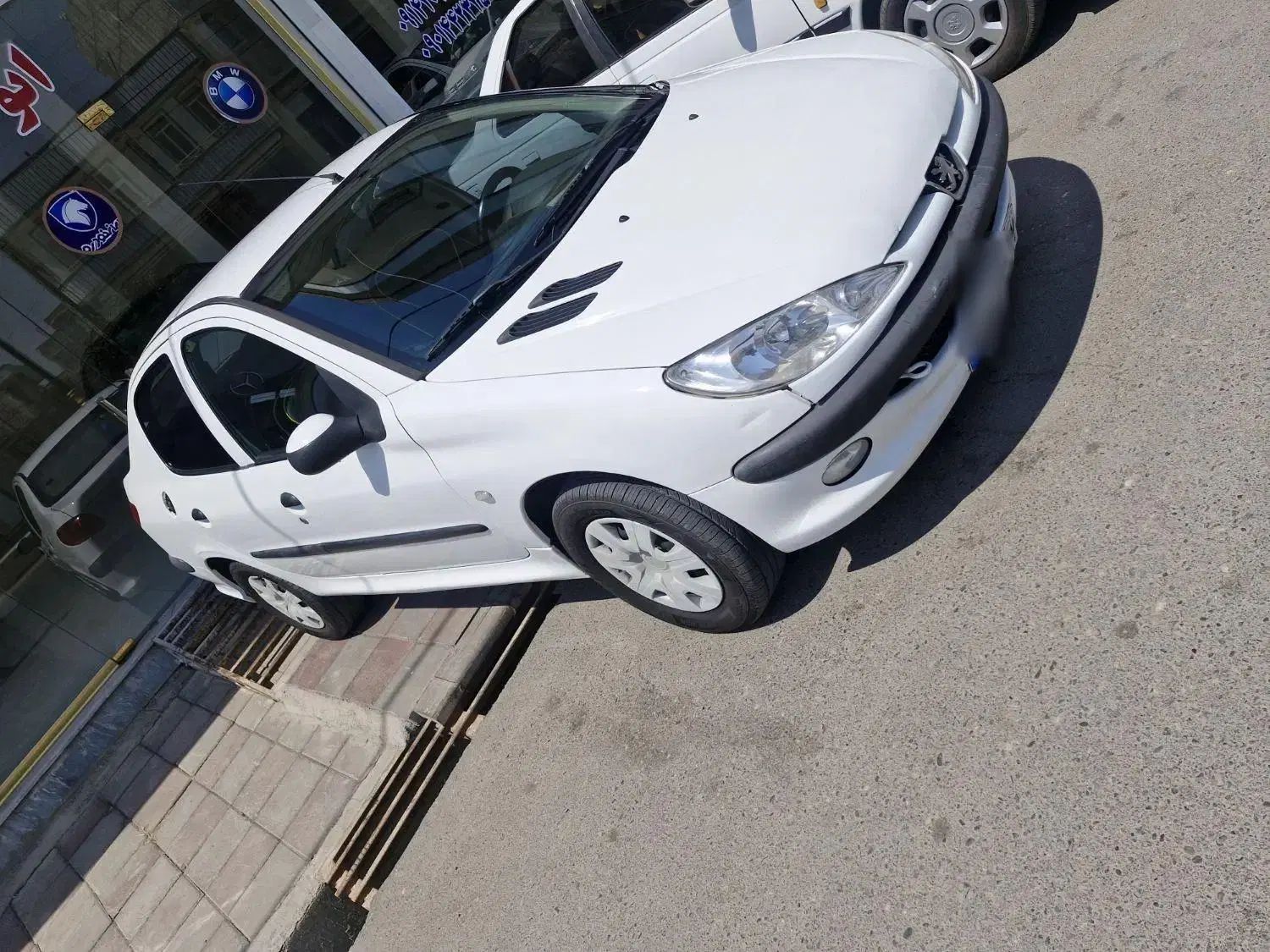 پژو ۲۰۶ صندوق دار v8 - 1394