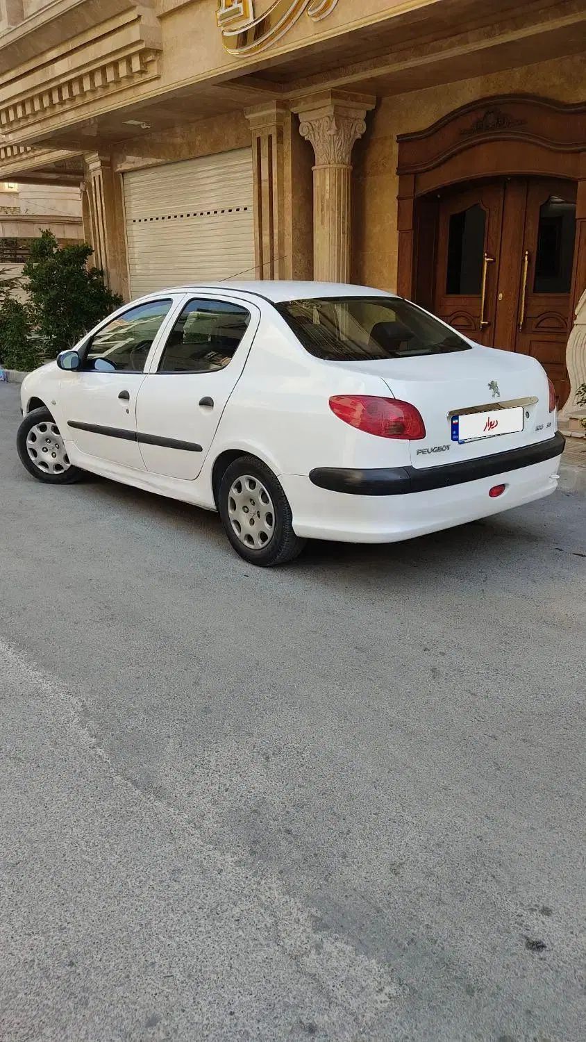 پژو ۲۰۶ صندوق دار v8 - 1394