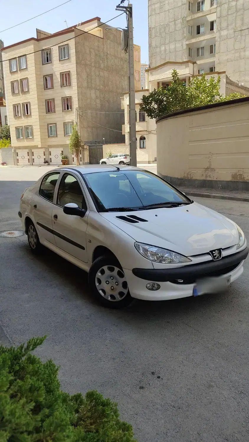 پژو ۲۰۶ صندوق دار v8 - 1394