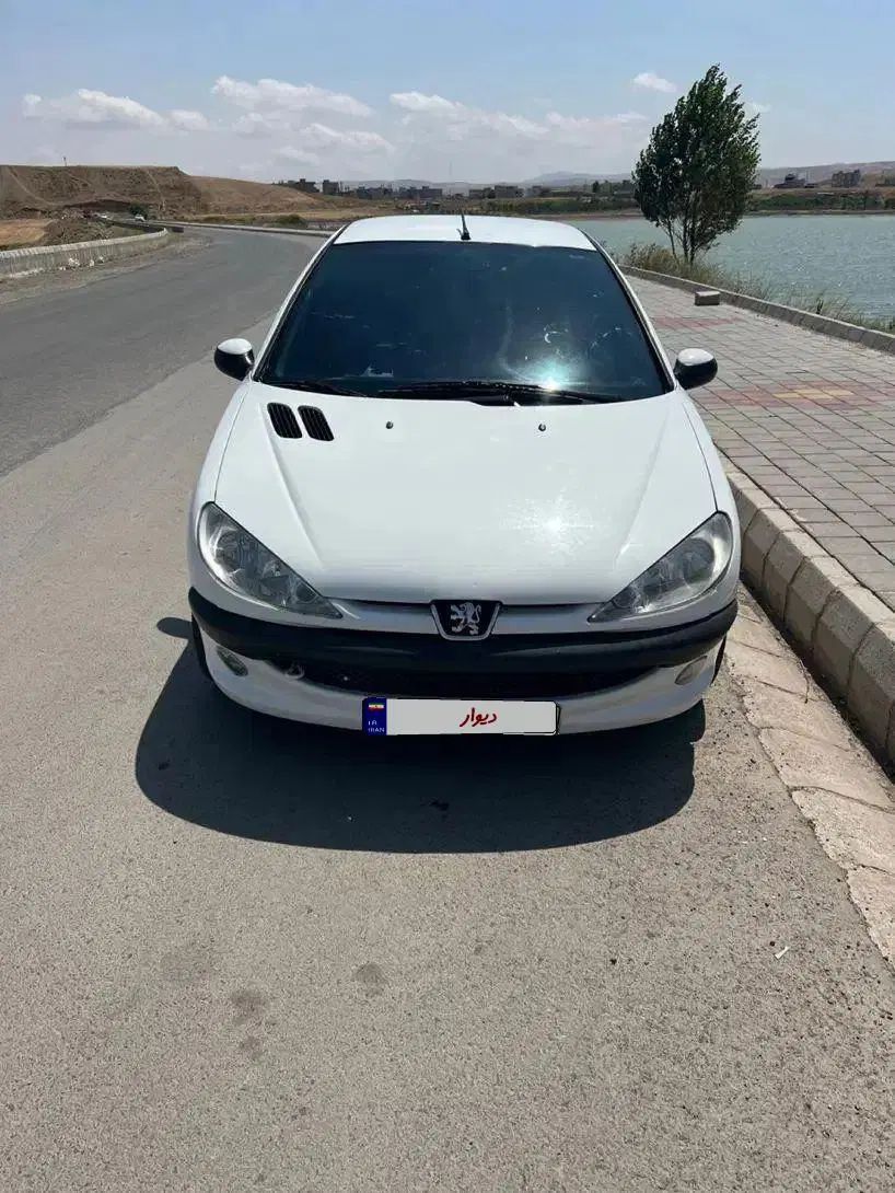 پژو ۲۰۶ صندوق دار v8 - 1392