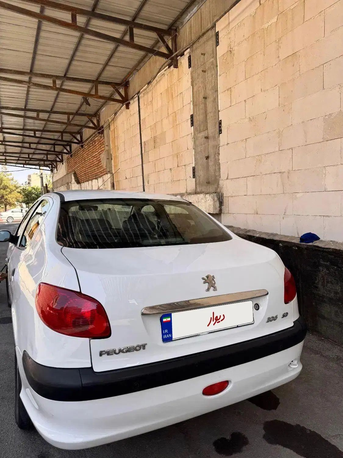 پژو ۲۰۶ صندوق دار v8 - 1395
