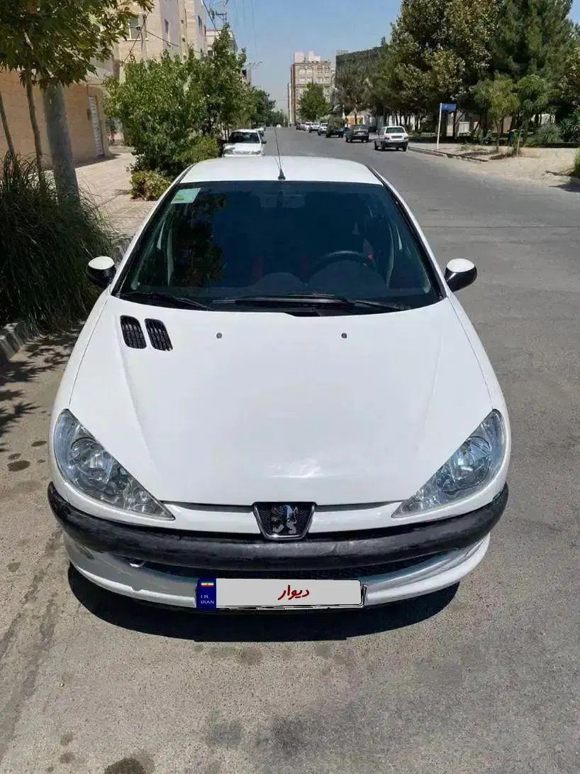 پژو ۲۰۶ صندوق دار v8 - 1388