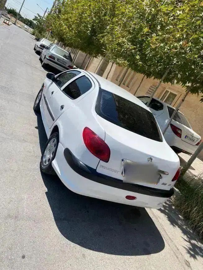 پژو ۲۰۶ صندوق دار v8 - 1388