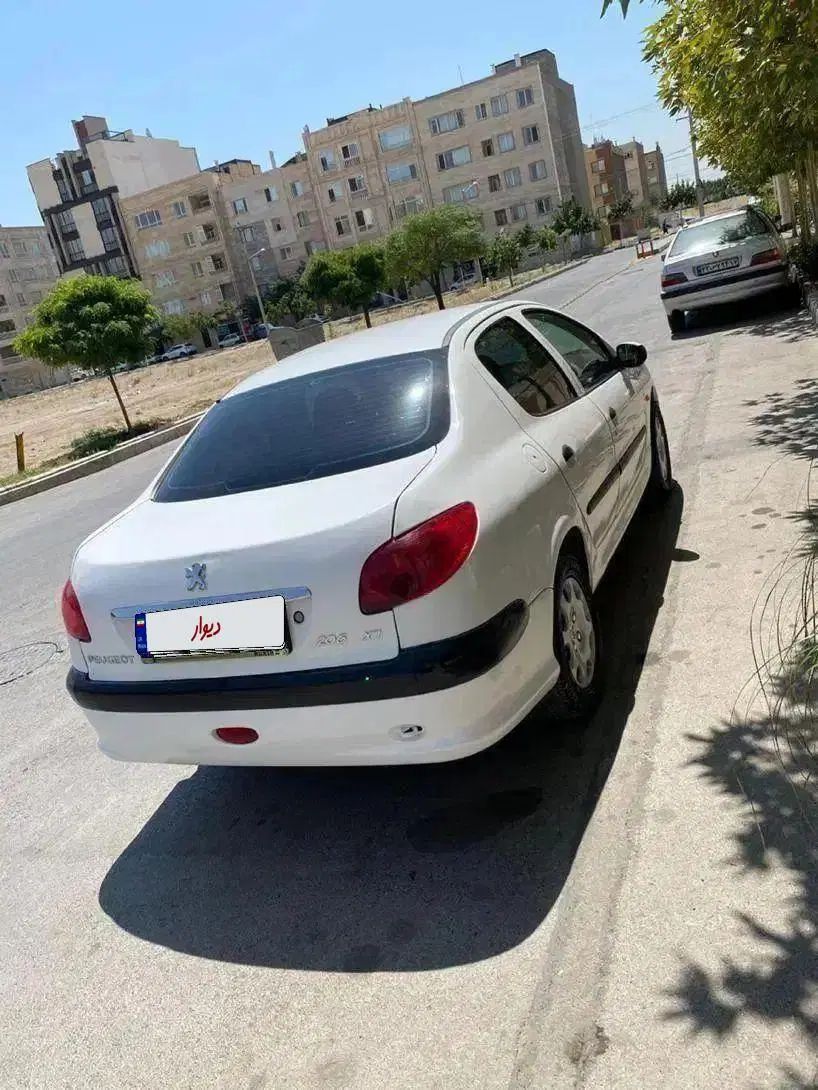 پژو ۲۰۶ صندوق دار v8 - 1388