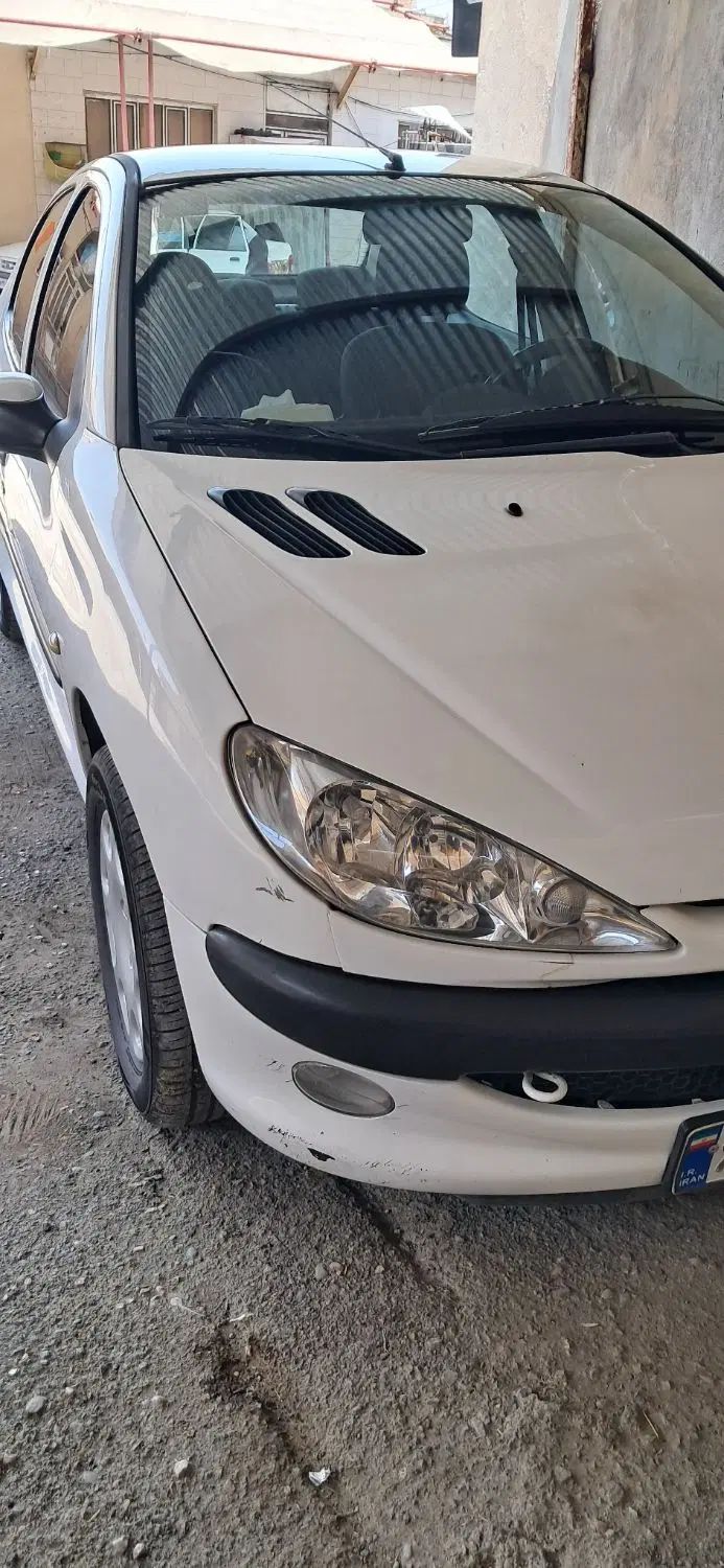 پژو ۲۰۶ صندوق دار v8 - 1393