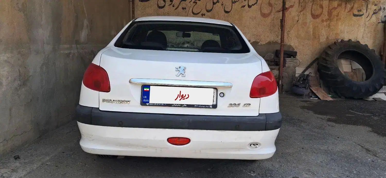 پژو ۲۰۶ صندوق دار v8 - 1393