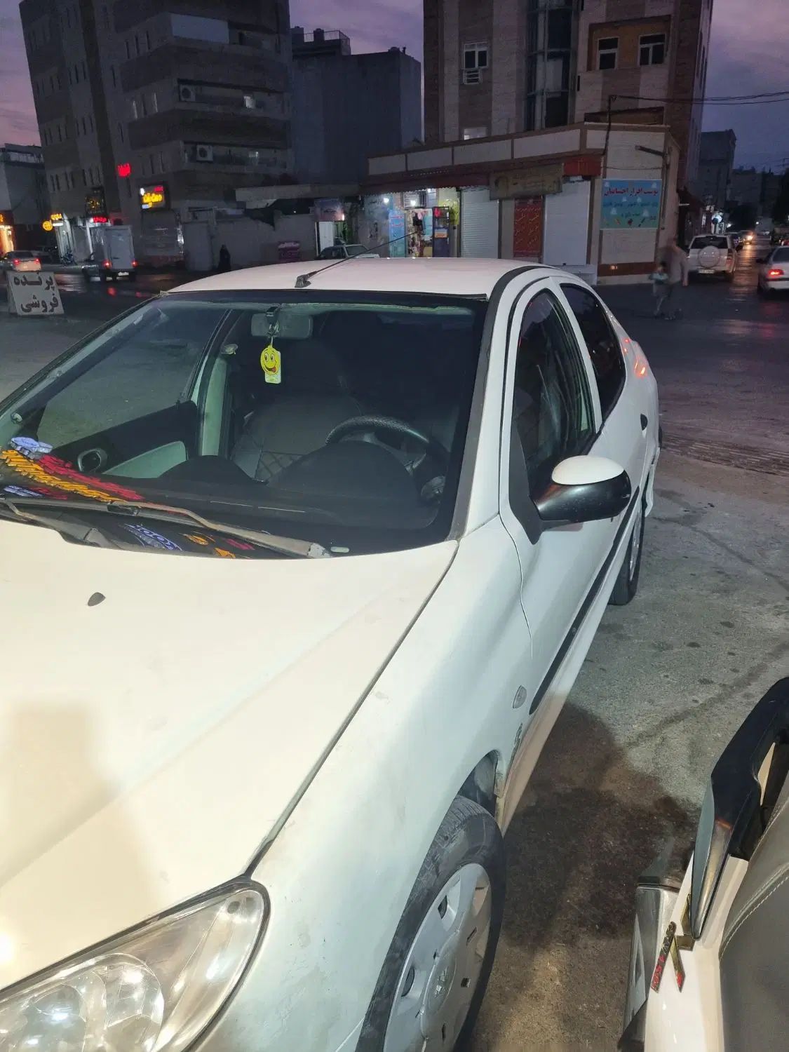 پژو ۲۰۶ صندوق دار v8 - 1390