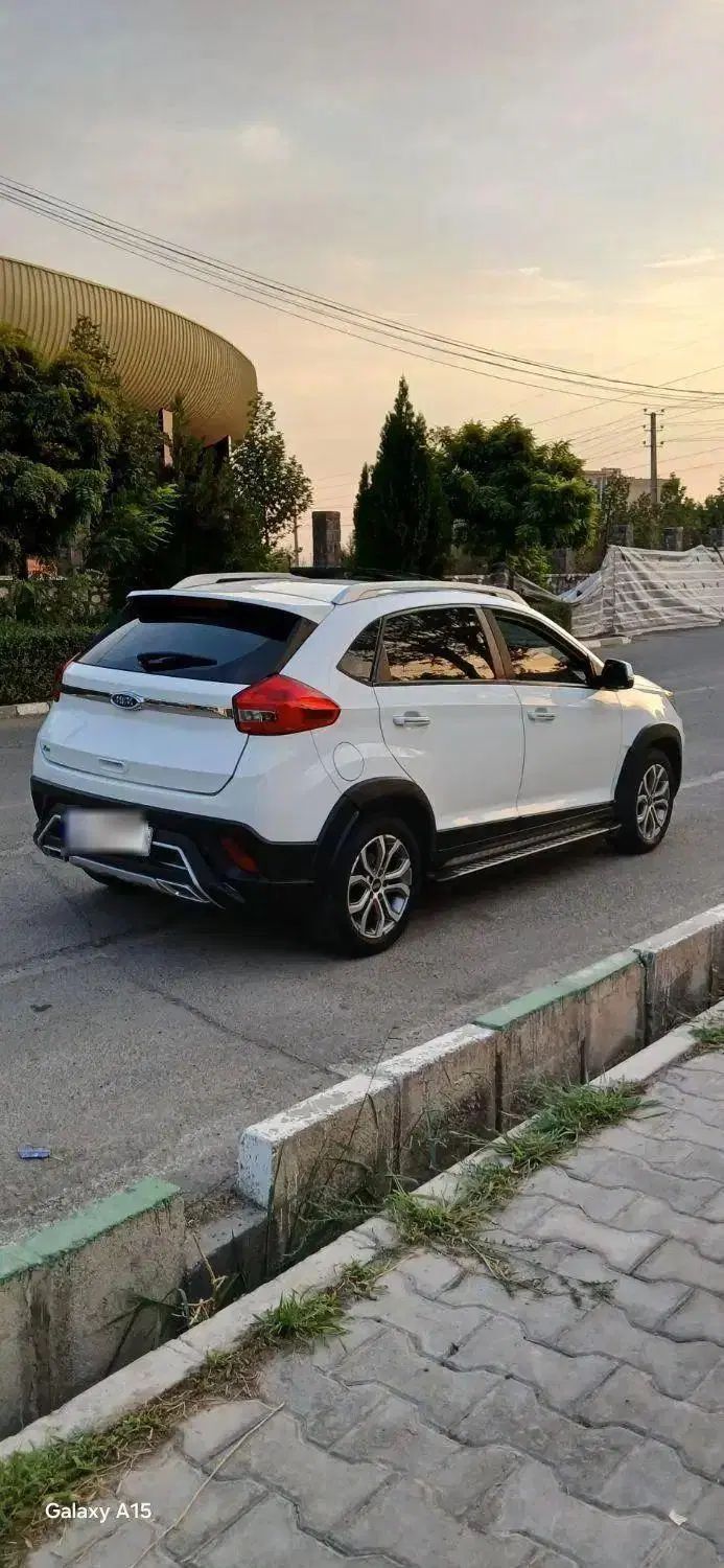 ام وی ام X22 دنده‌ای لاکچری - 1397