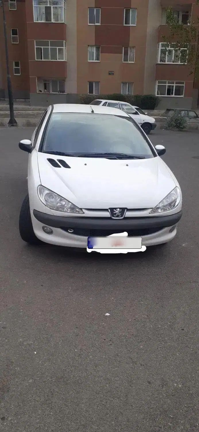 پژو ۲۰۶ صندوق دار v8 - 1394