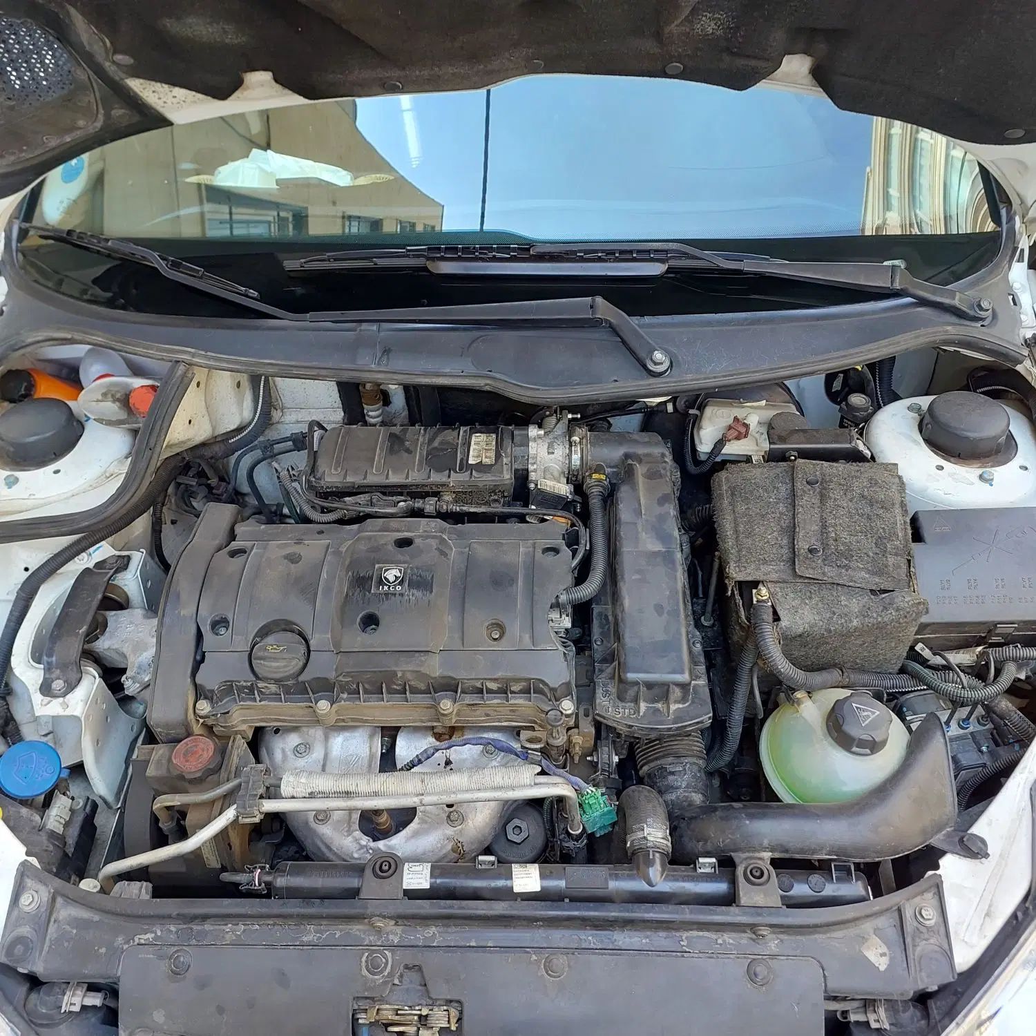 پژو ۲۰۶ صندوق دار v8 - 1400