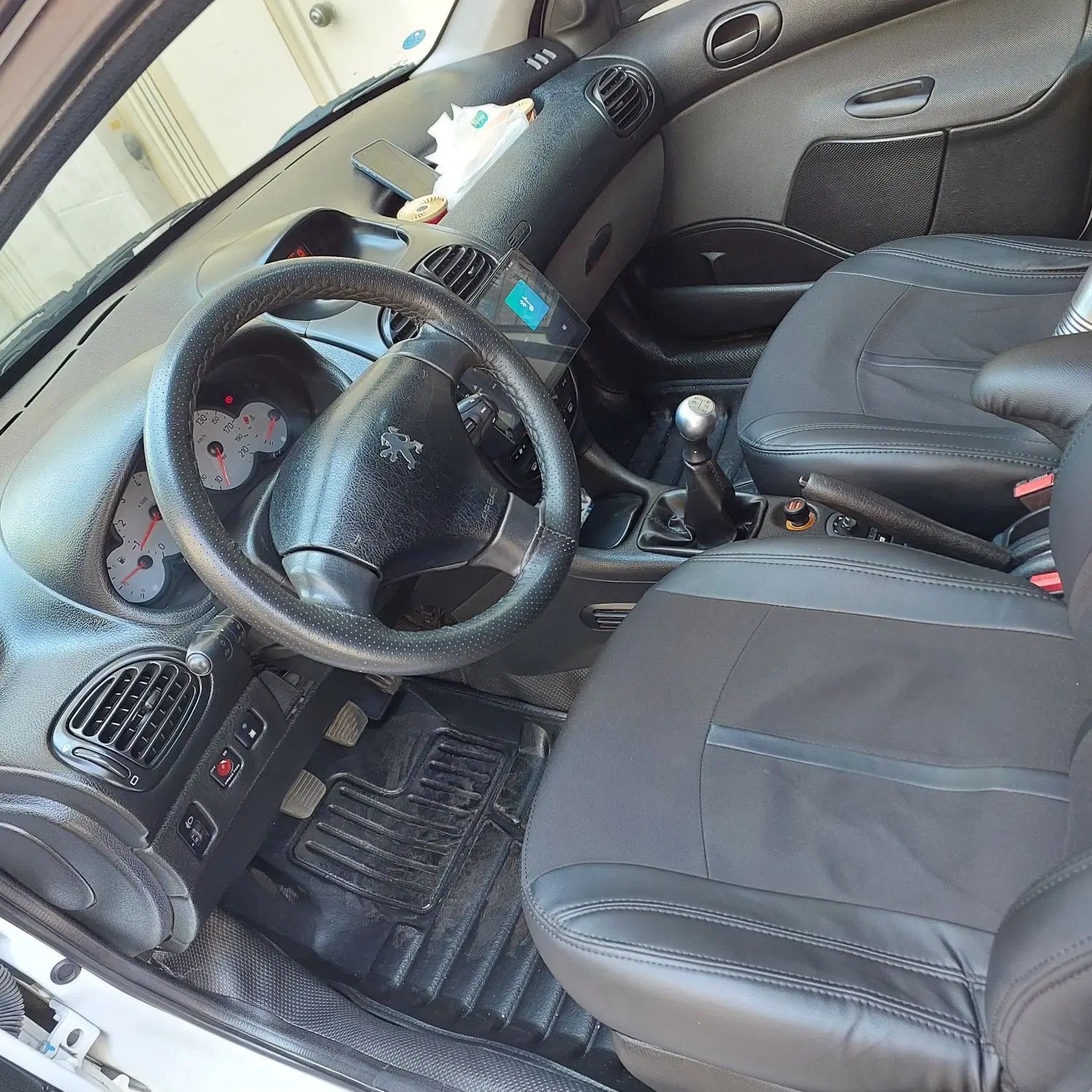 پژو ۲۰۶ صندوق دار v8 - 1400