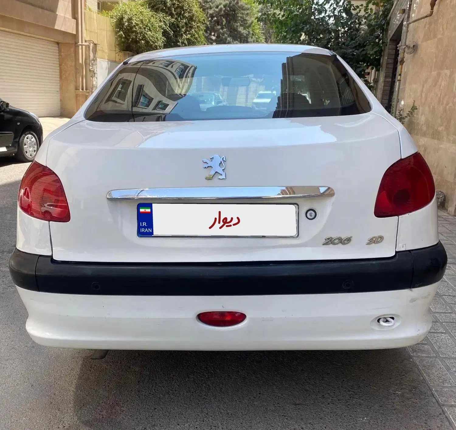 پژو ۲۰۶ صندوق دار v8 - 1395