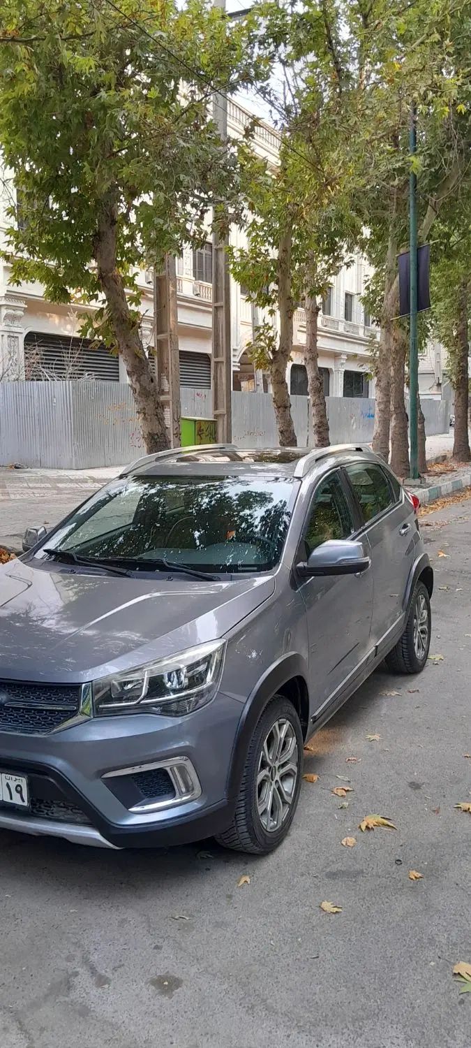 ام وی ام X22 دنده‌ای لاکچری - 1397