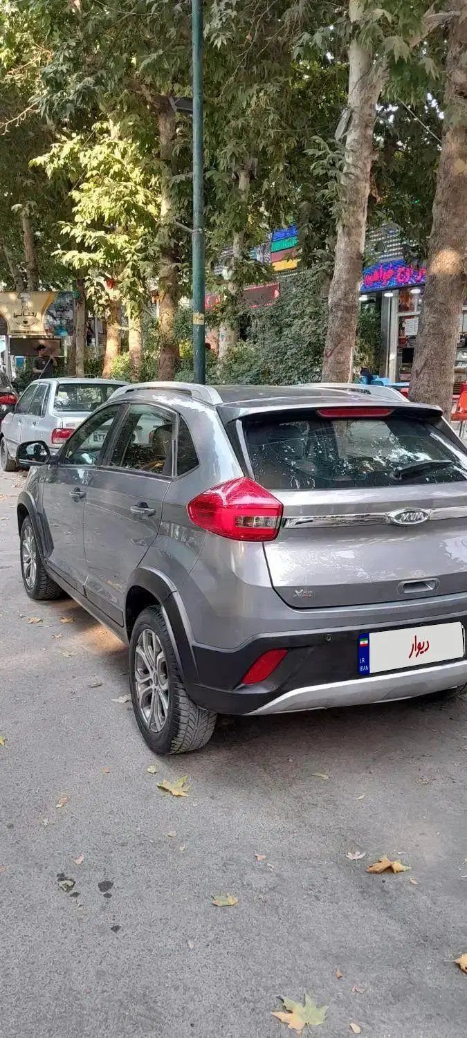 ام وی ام X22 دنده‌ای لاکچری - 1397