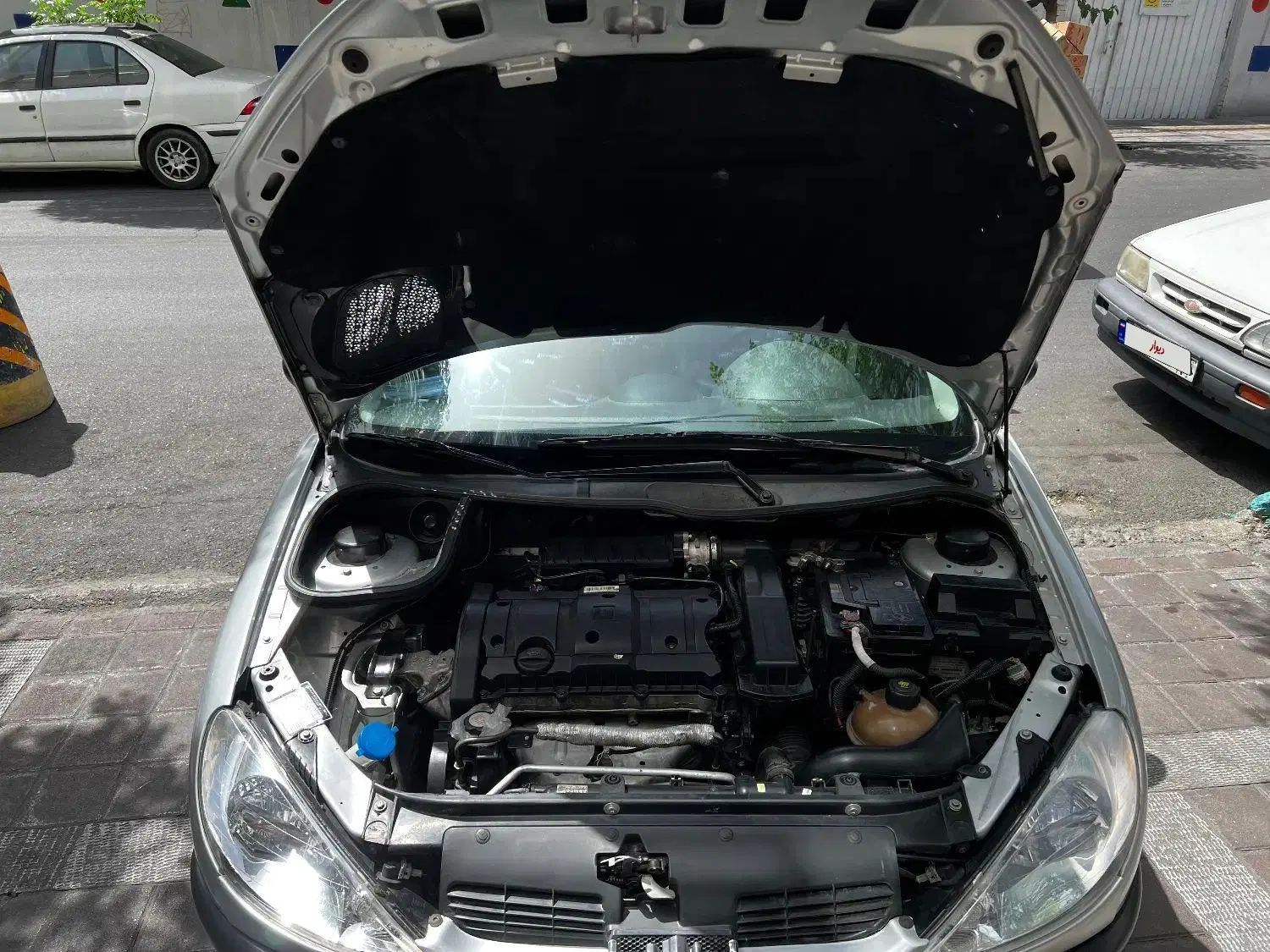 پژو ۲۰۶ صندوق دار v8 - 1392