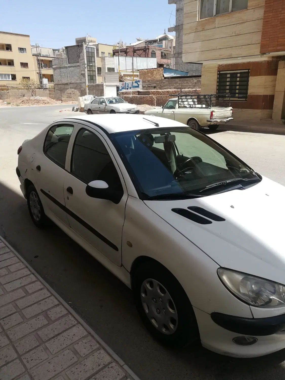 پژو ۲۰۶ صندوق دار v8 - 1391