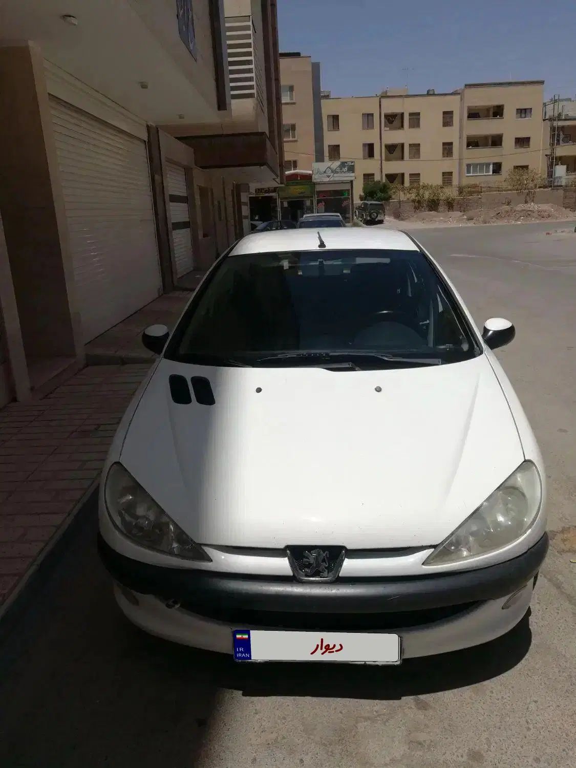 پژو ۲۰۶ صندوق دار v8 - 1391