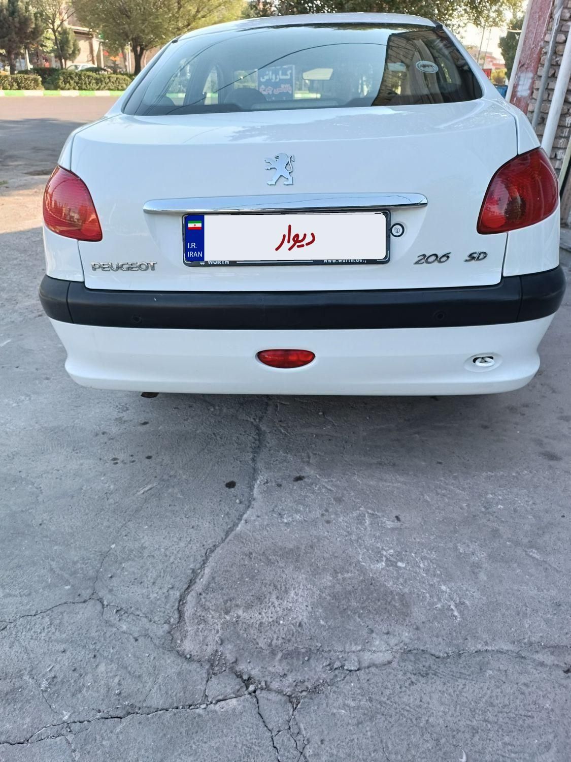 پژو ۲۰۶ صندوق دار v8 - 1394