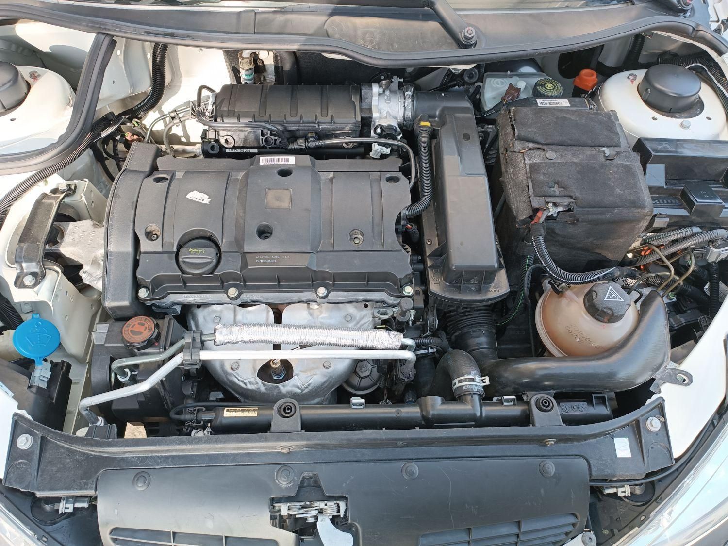 پژو ۲۰۶ صندوق دار v8 - 1394
