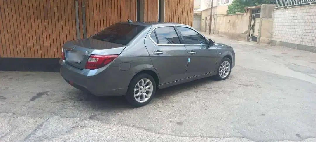 دنا پلاس توربو اتوماتیک - 1402