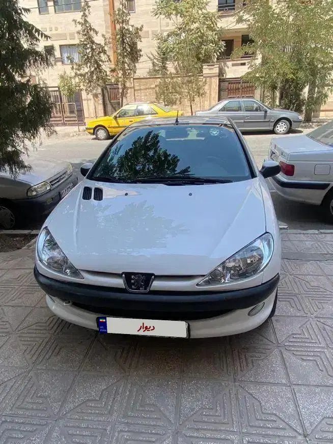 پژو ۲۰۶ صندوق دار v8 - 1398