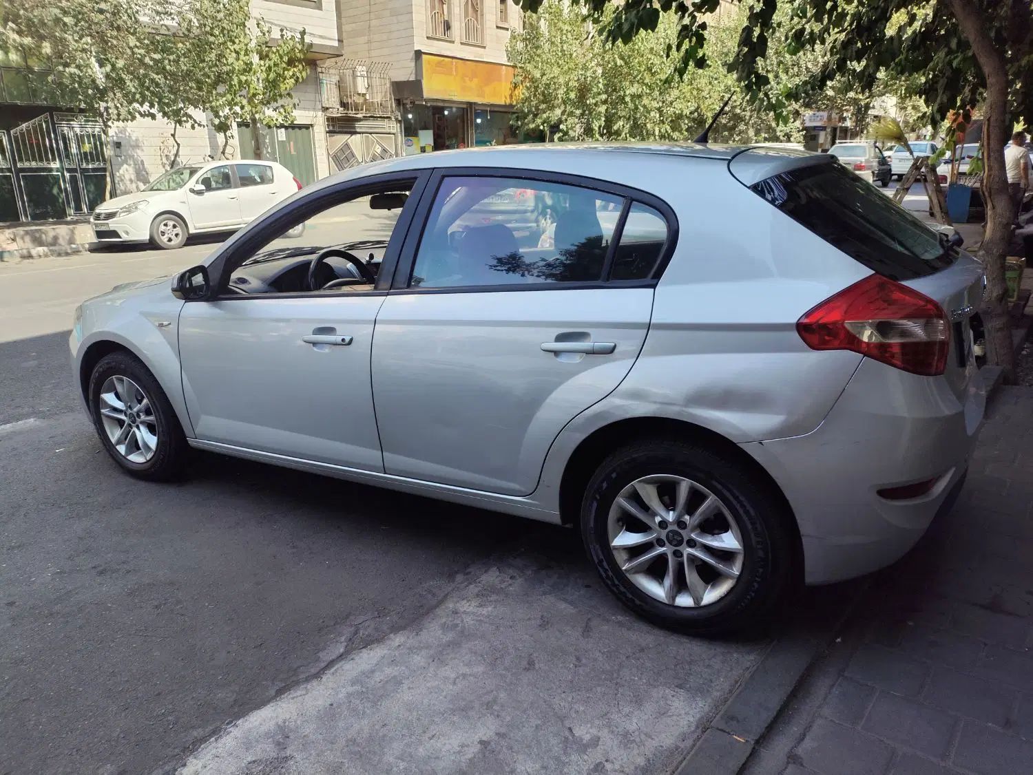 برلیانس H320 دنده‌ای 1500 - 1395