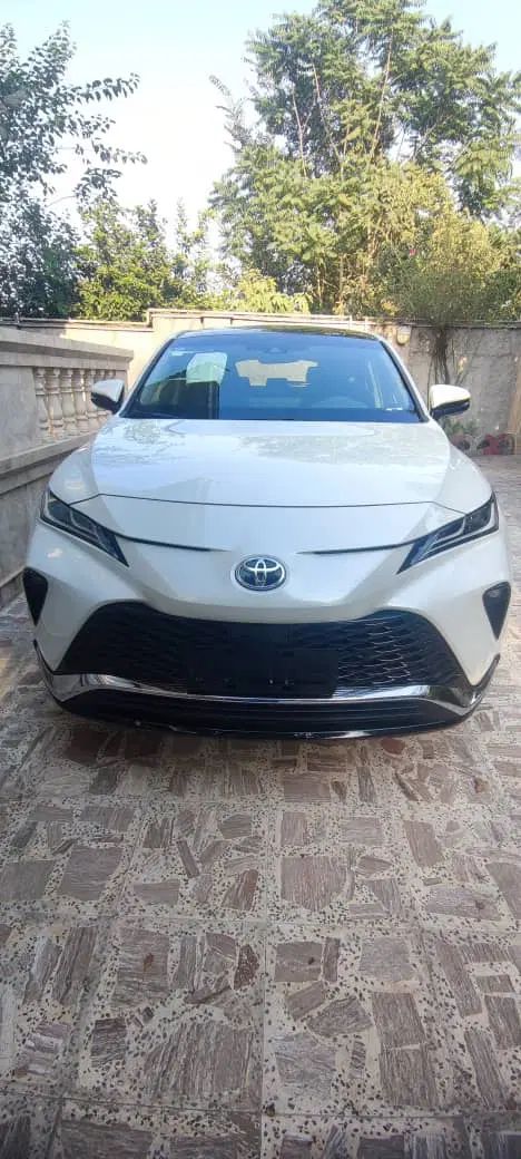 تویوتا کمری XLE - 2024