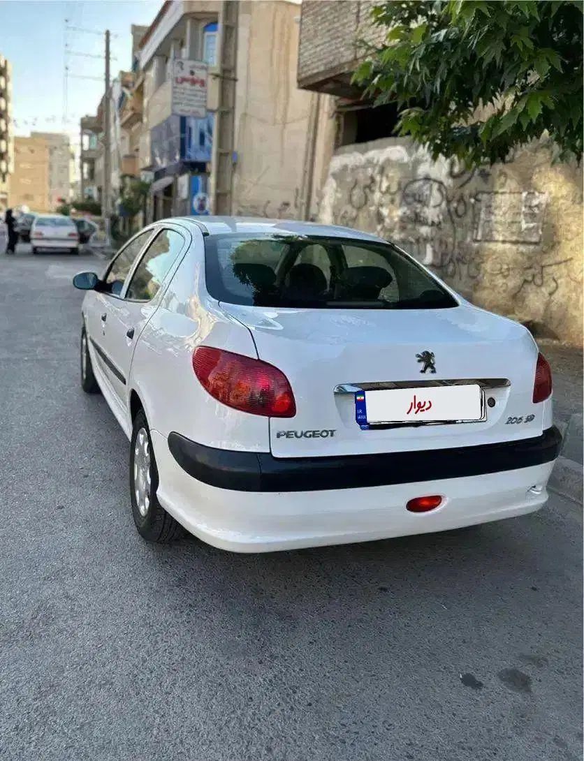 پژو ۲۰۶ صندوق دار v8 - 1390