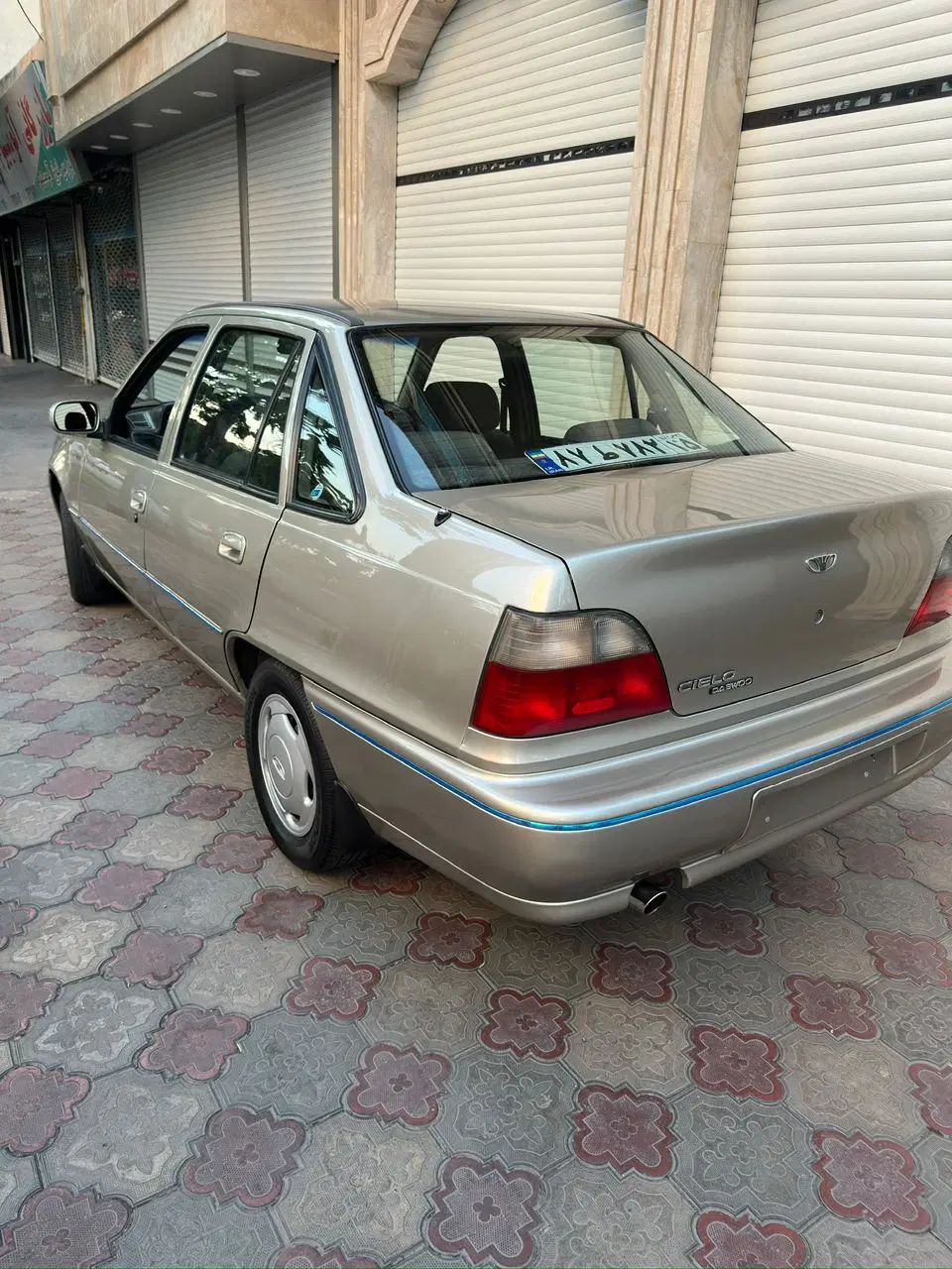 دوو سیلو سدان - 1383