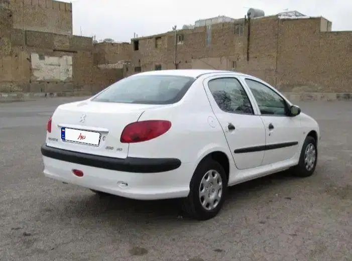 پژو ۲۰۶ صندوق دار v8 - 1397