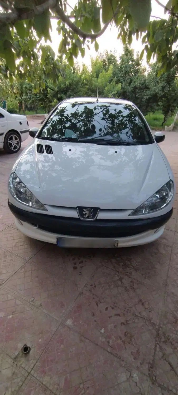 پژو ۲۰۶ صندوق دار v8 - 1389