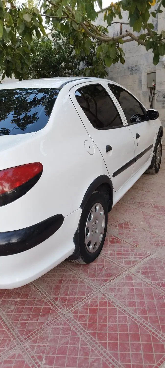 پژو ۲۰۶ صندوق دار v8 - 1389