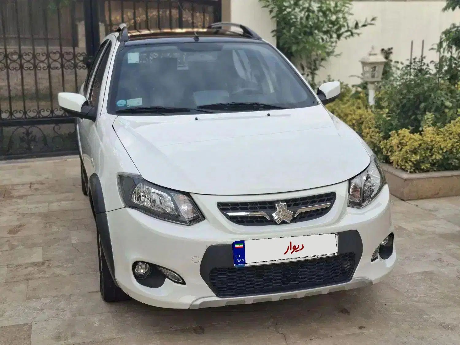کوییک R دنده‌ای - 1402