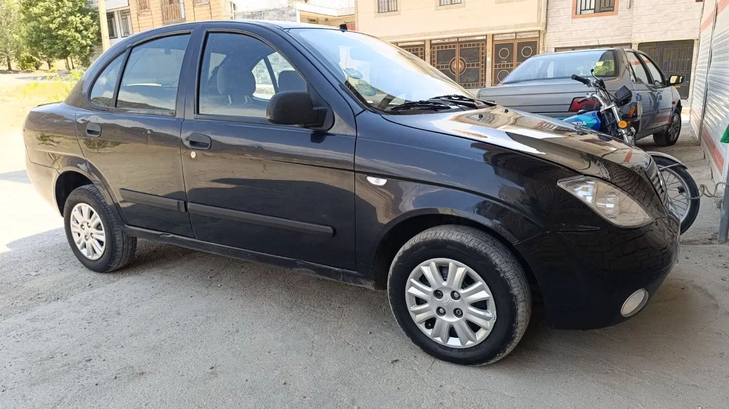تیبا صندوق دار LX - 1391