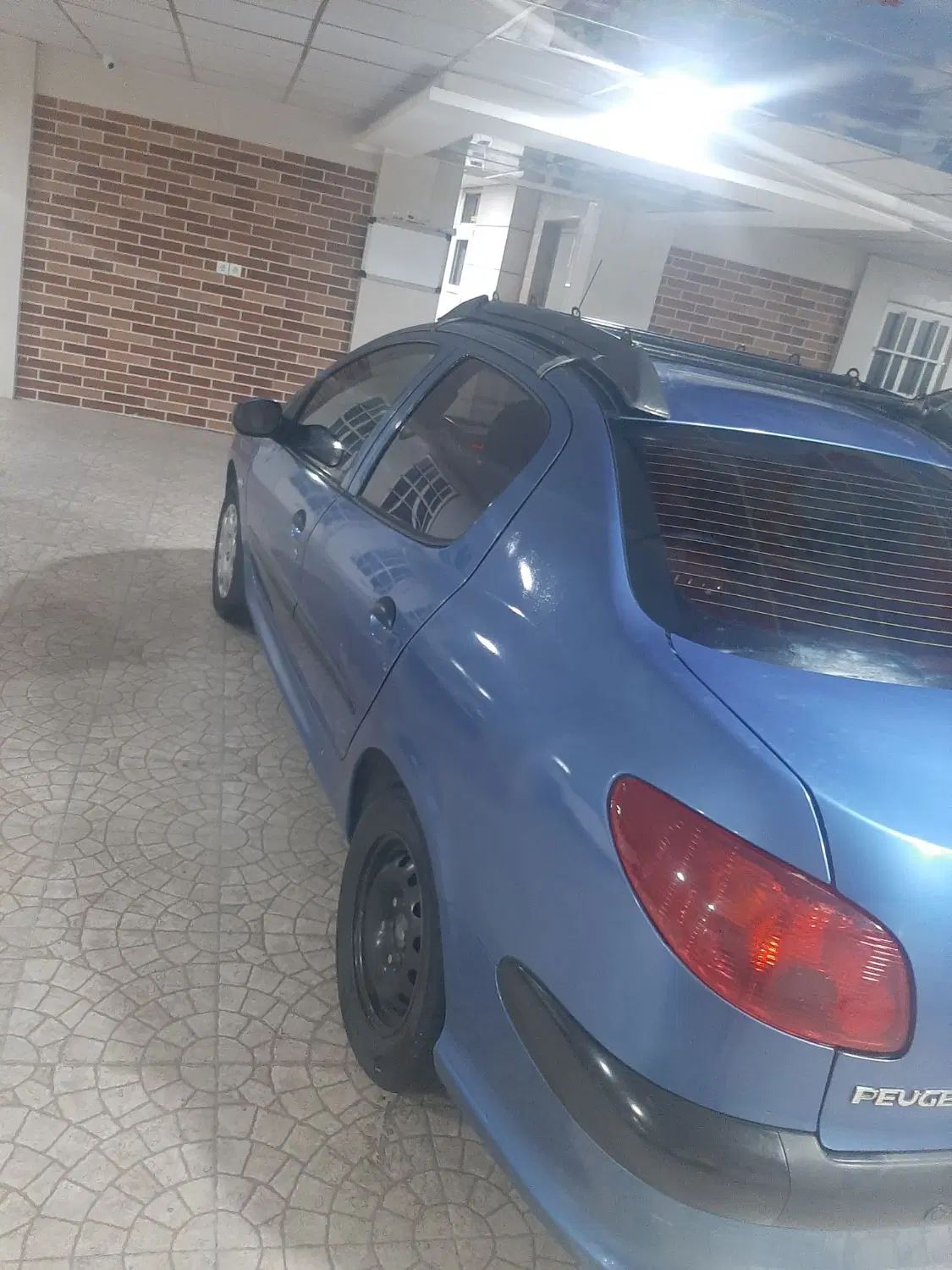 پژو ۲۰۶ صندوق دار v8 - 1396