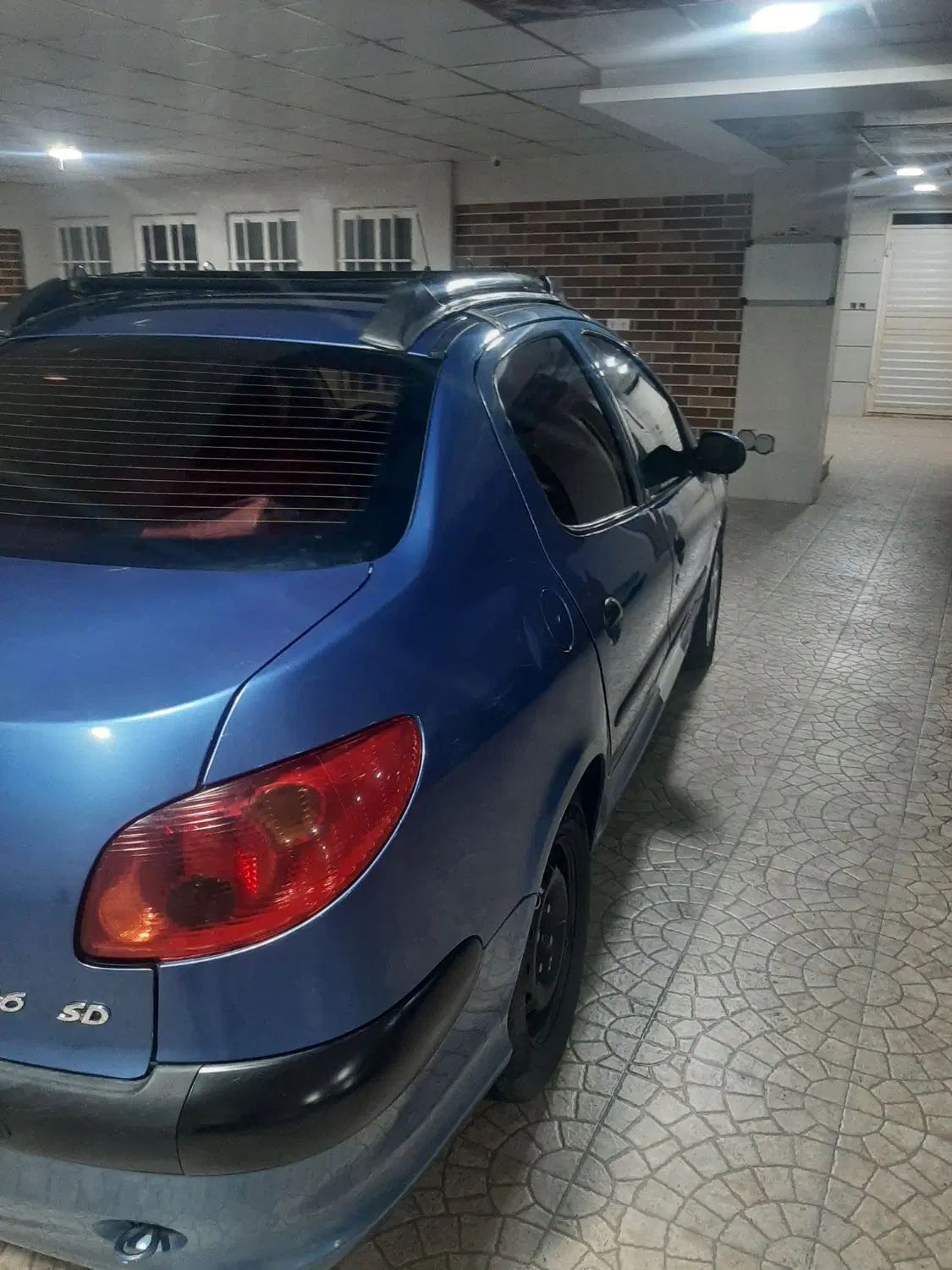 پژو ۲۰۶ صندوق دار v8 - 1396