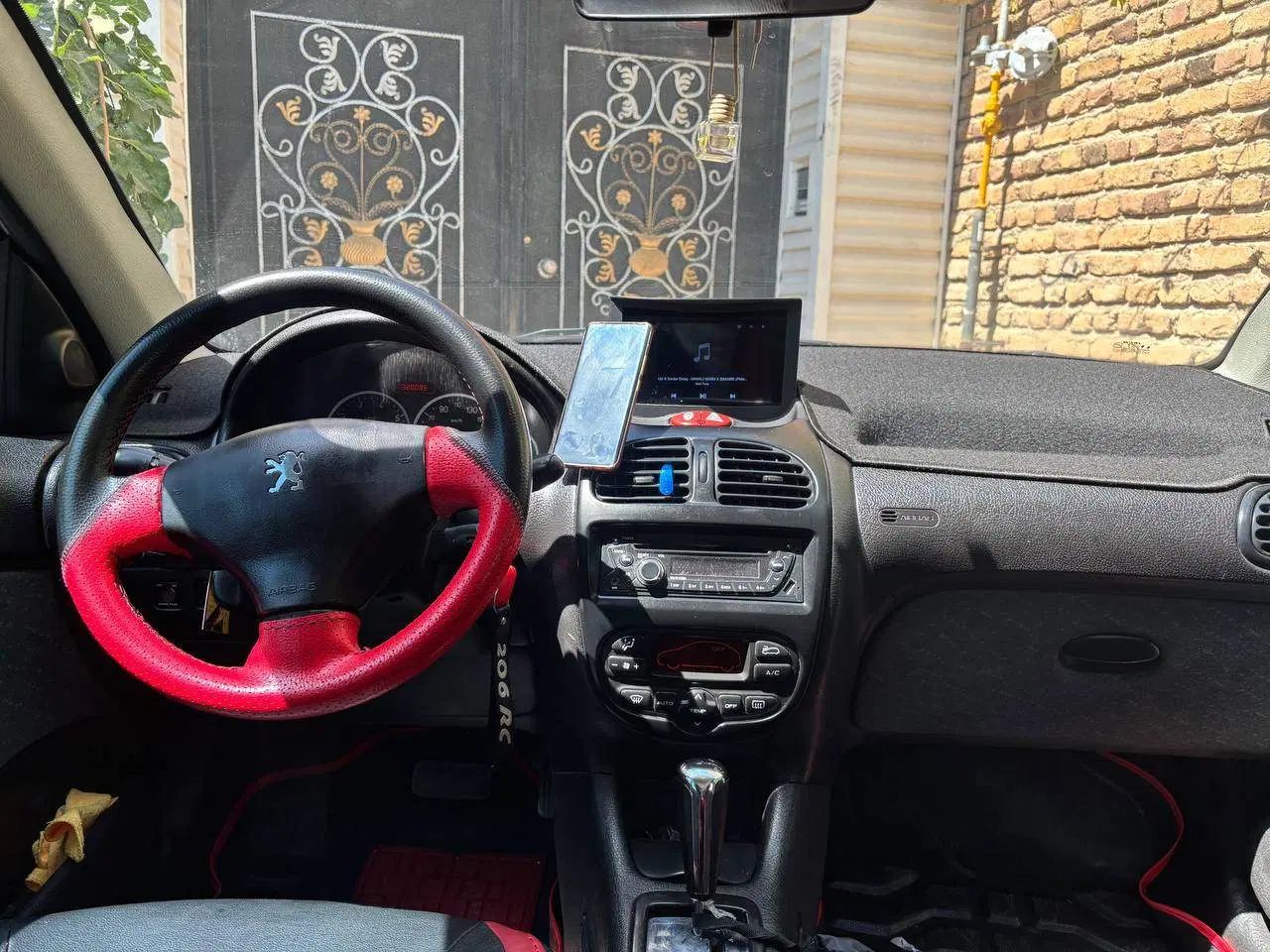 خودرو پژو، ۲۰۶ صندوق دار آگهی ann_20024377