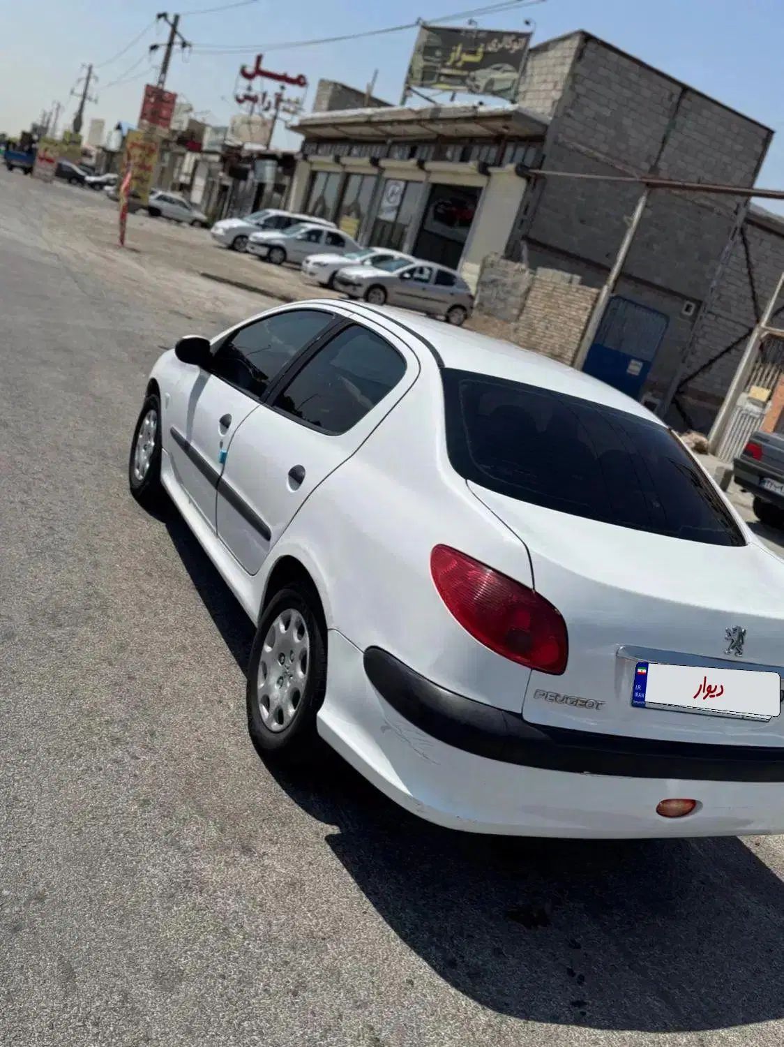 پژو ۲۰۶ صندوق دار v8 - 1390