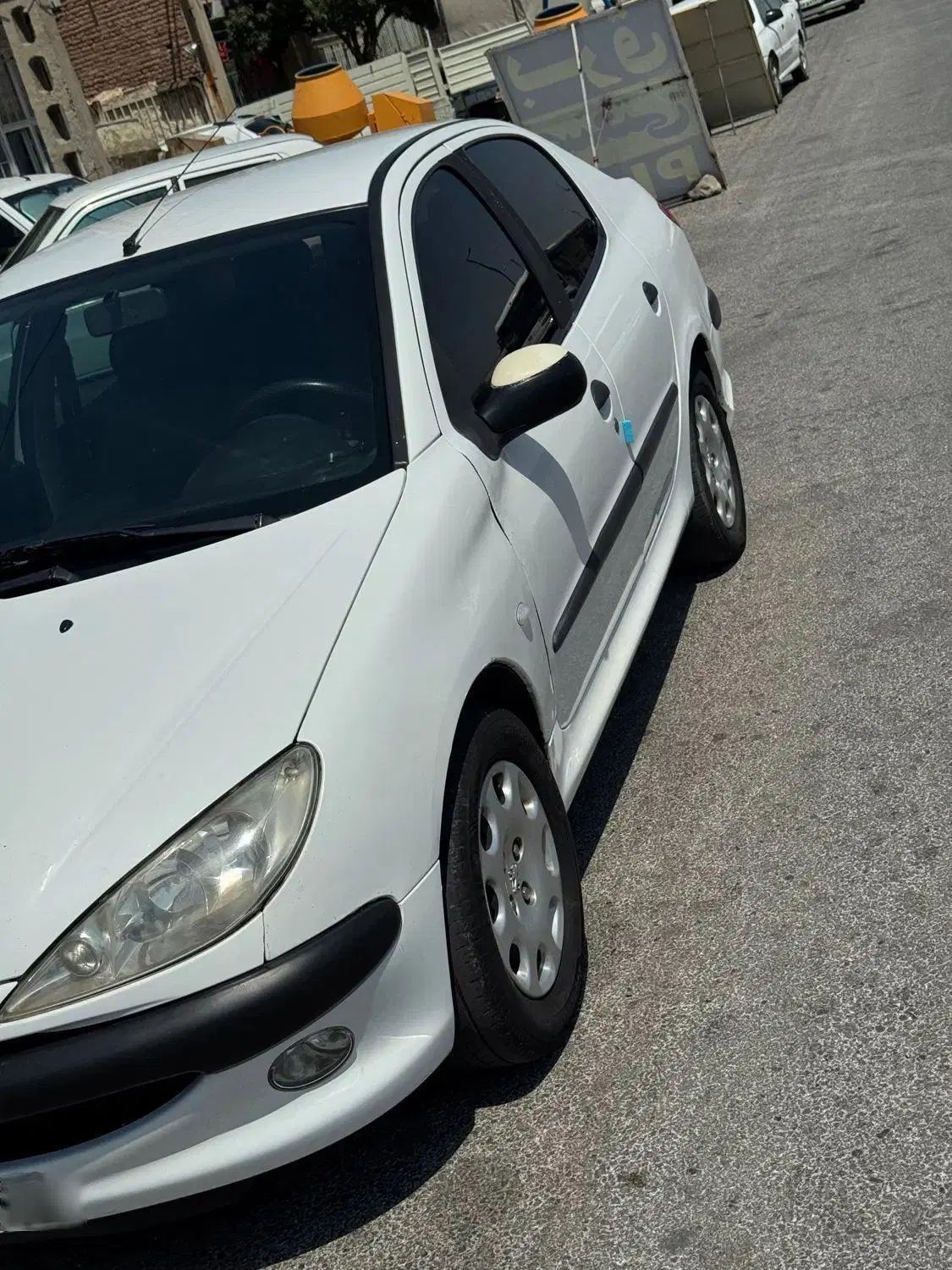 پژو ۲۰۶ صندوق دار v8 - 1390
