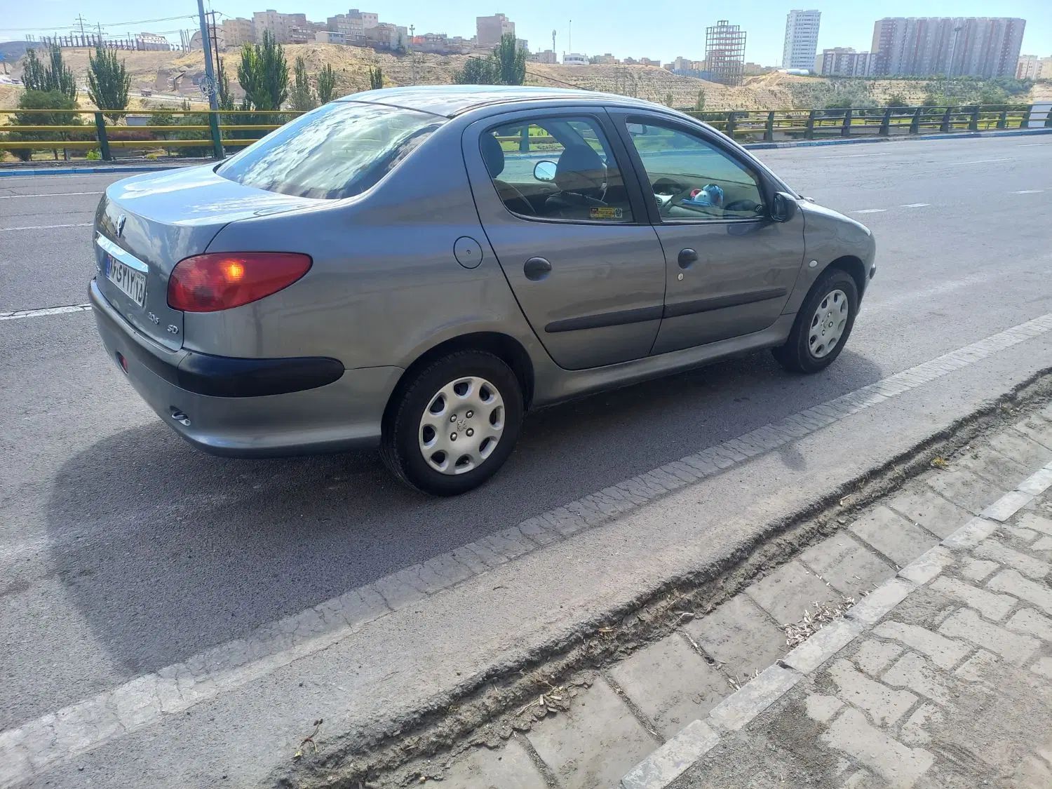 پژو ۲۰۶ صندوق دار v20 - 1387