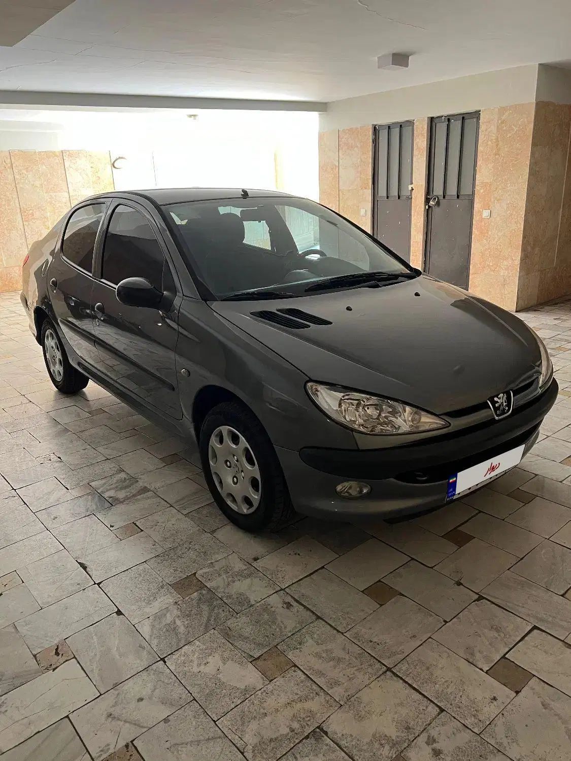 پژو ۲۰۶ صندوق دار v8 - 1394