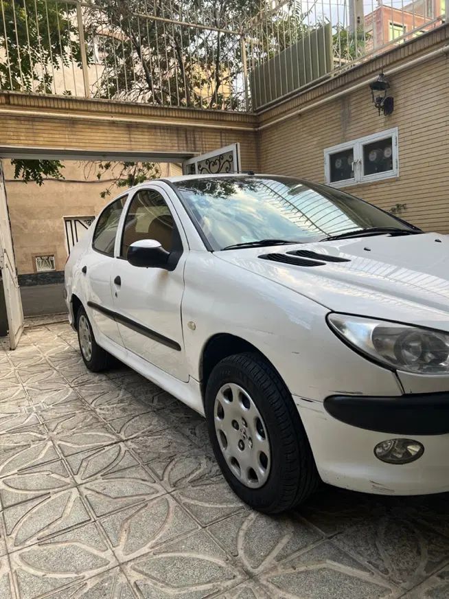 پژو ۲۰۶ صندوق دار v8 - 1391